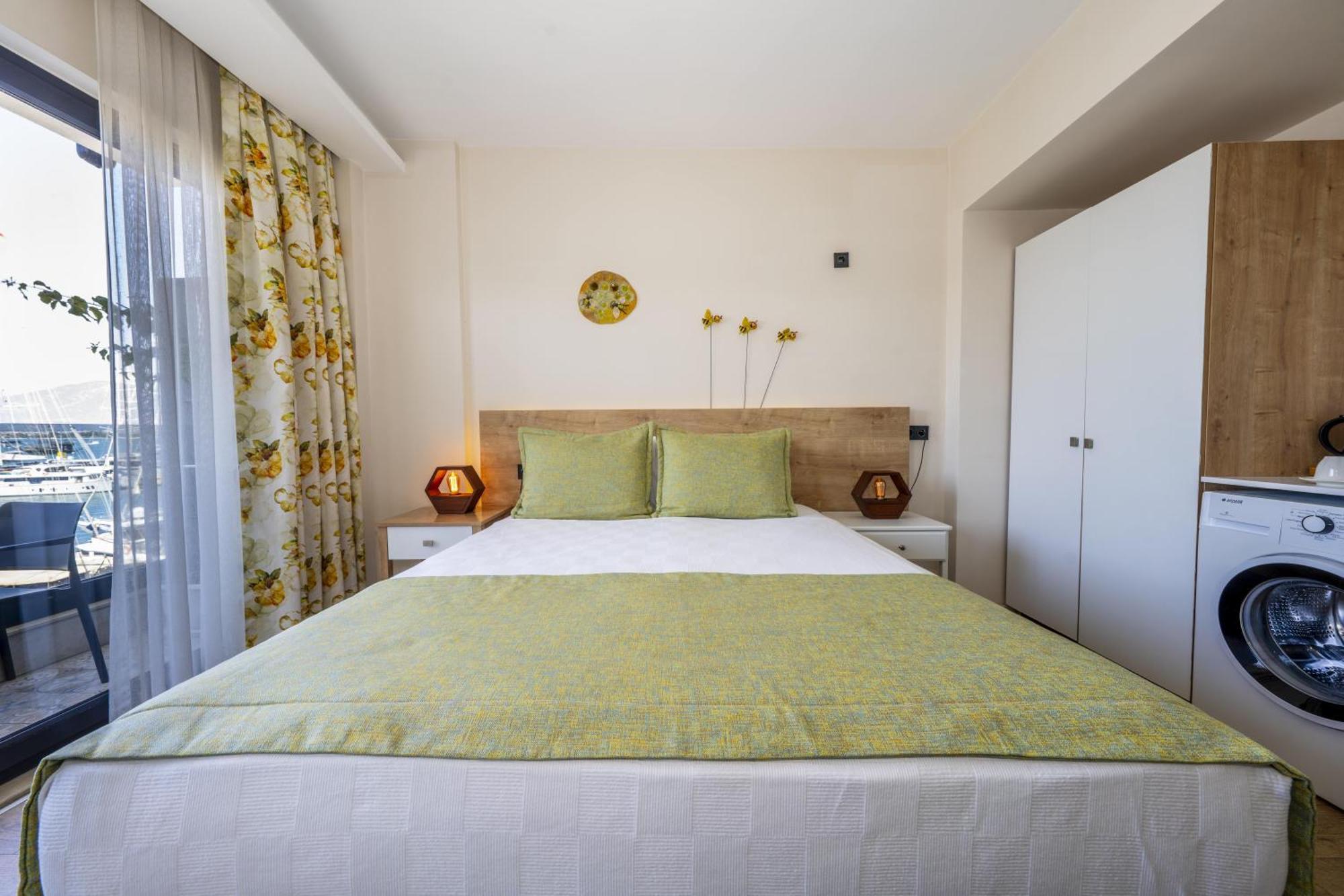 Ece Marina Suites Fethiye Exterior photo